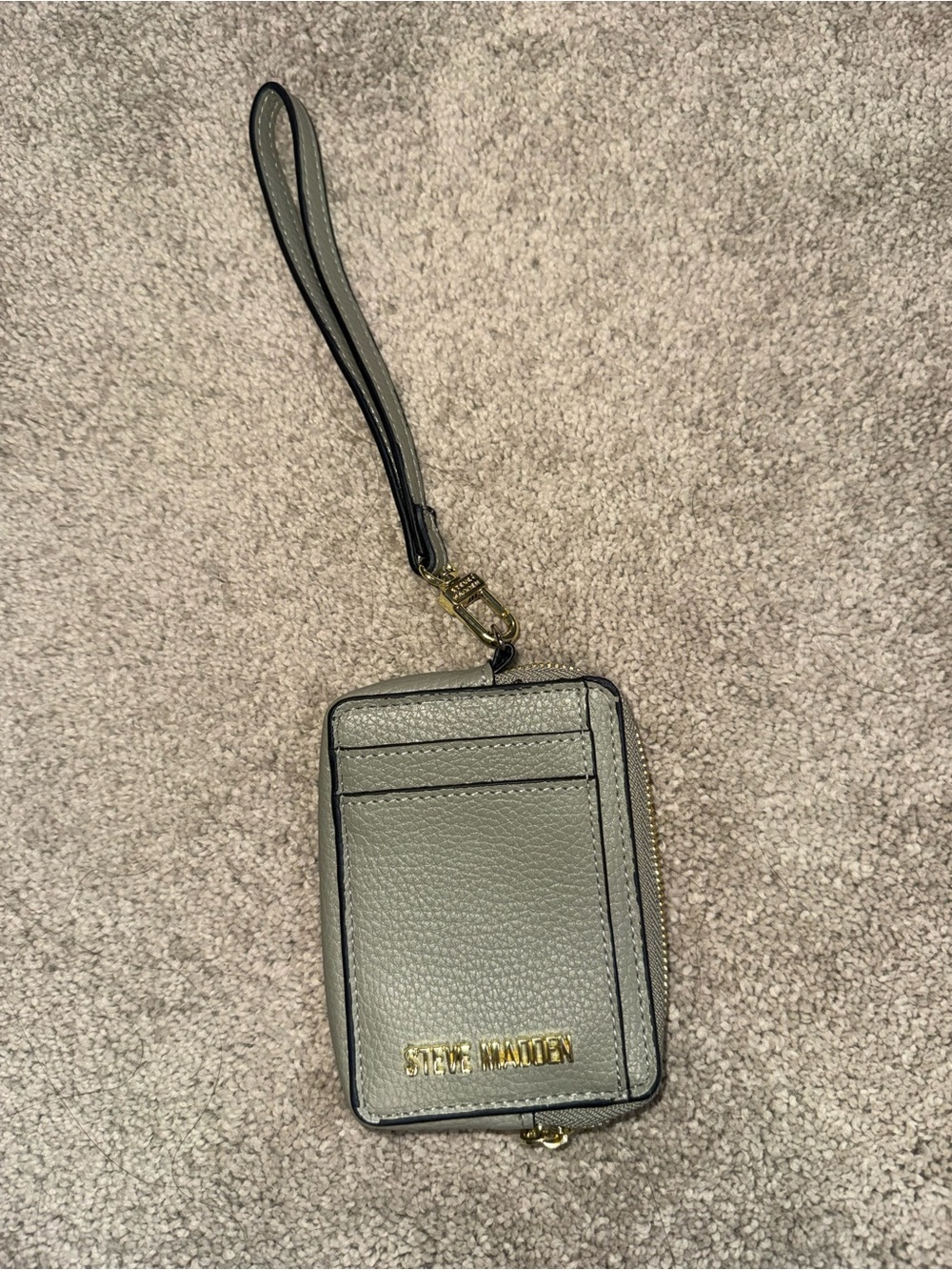 Steve Madden wristlet